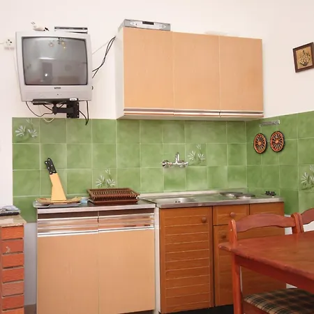 Apartman By The Sea Kukljica, Ugljan - 8210