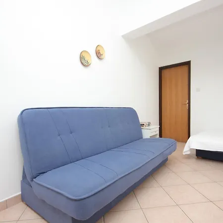 Apartman By The Sea Kukljica, Ugljan - 8210 *
